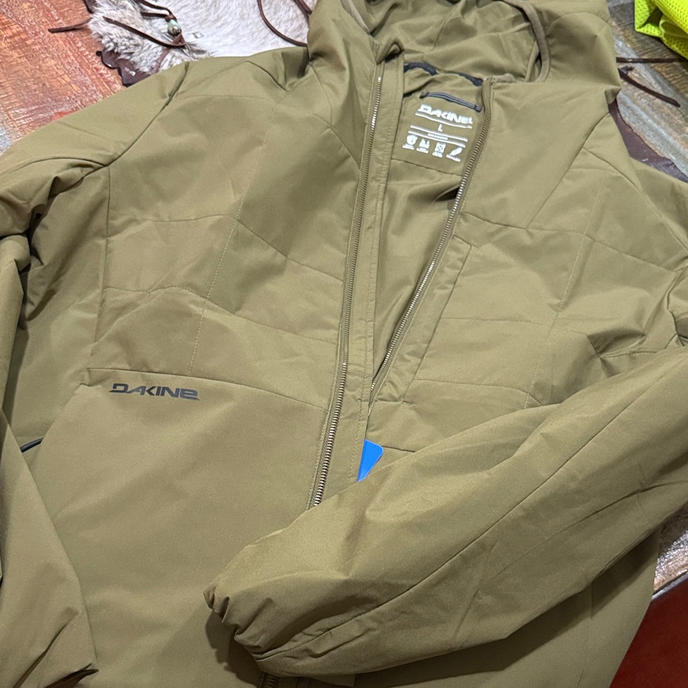 Dakine Men's Olive Green Hooded Puffer Jacket